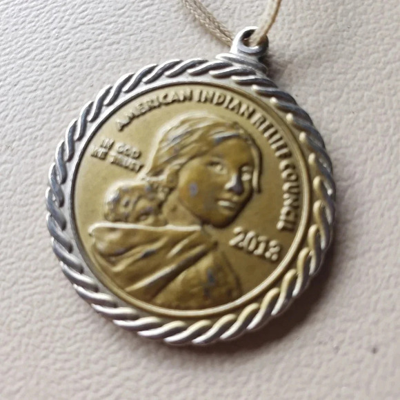 Remember Native Americans Coin Code Talkers WWI WW2 Limted Edition - Picture 3 of 5